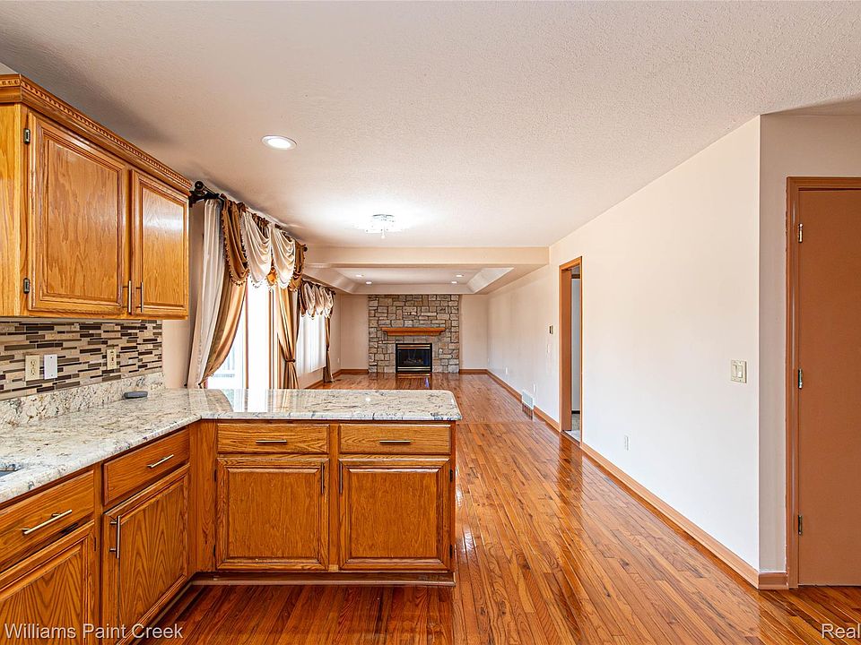 5555 Chatham Ln, photo 16