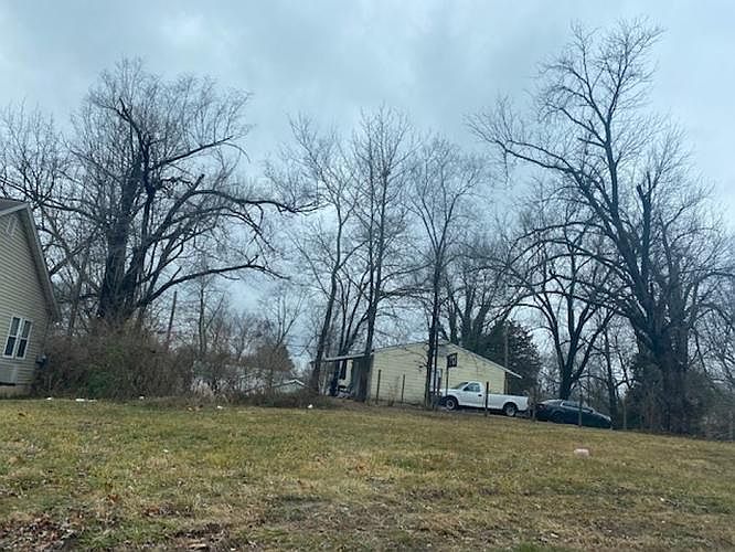 2nd image of 10349 Royal Dr
