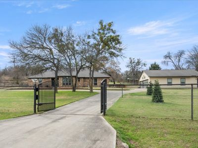 1508 Canyon Creek Dr W, Azle, TX, 76020
