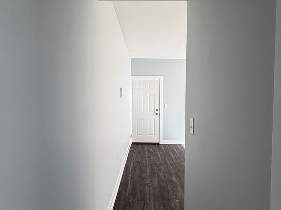 2nd image of 11238-42 S Vernon Ave #38-3W