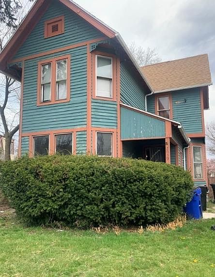 Corner of West 98th and Lardner
