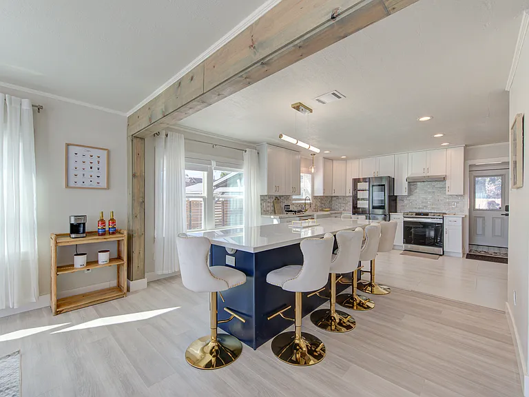 3317 Arbor St — Photo 37