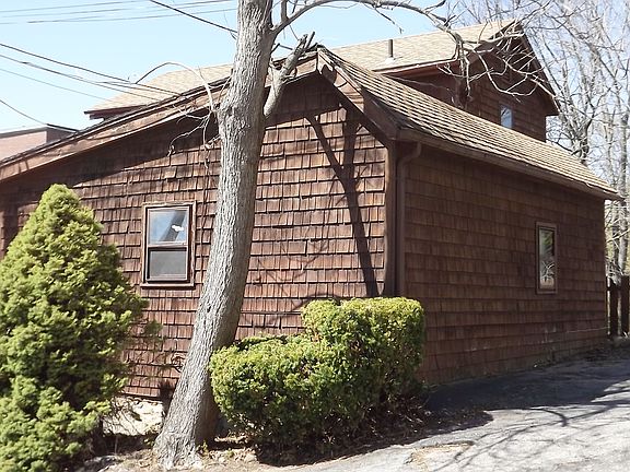 2nd image of 53 55 Saint Germaine Ct