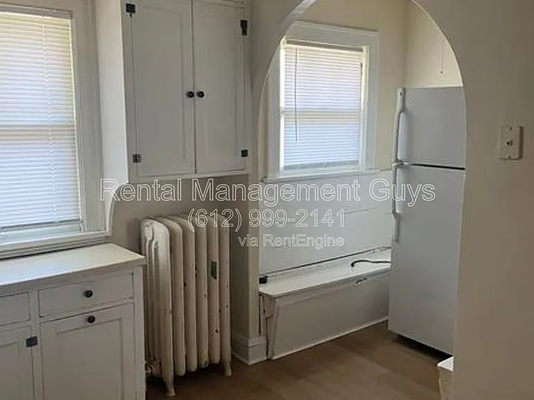 1649 Russell Ave N #2 — Photo 22