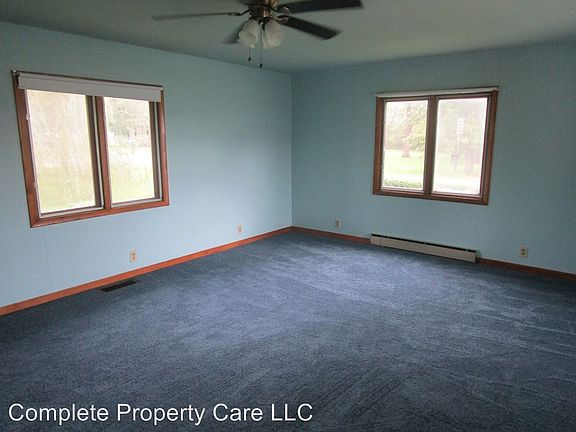 2nd image of 1605 N Ault Ave