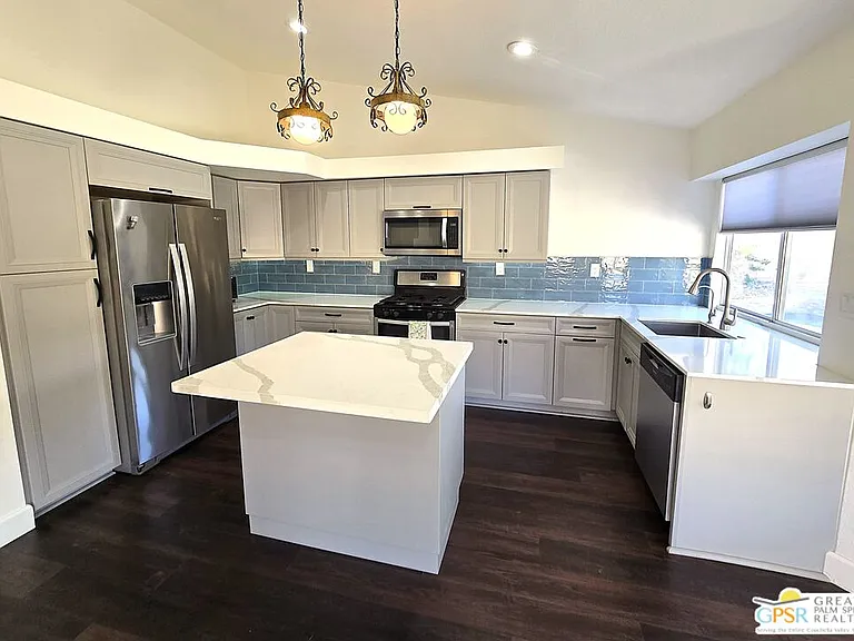 79170 Diane Dr — Photo 3