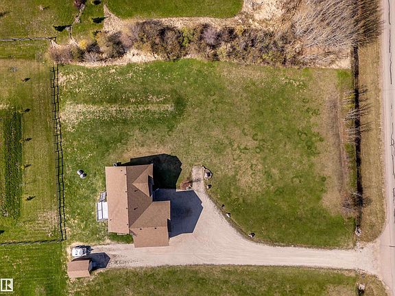2nd image of 63210 Range Road 423