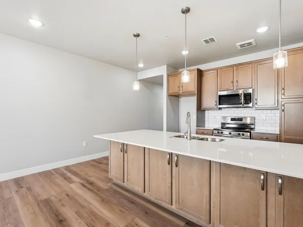 968 Birdwhistle Ln #6, Fort Collins, CO 80524