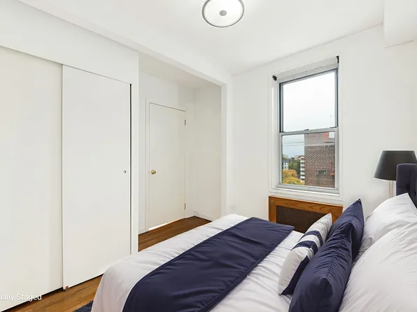 2665 Homecrest Avenue image 4 of 5