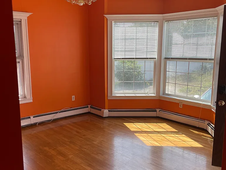 125 Highland Ave #1 — Photo 6