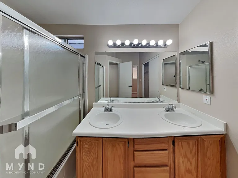 1576 Reno View Dr — Photo 9