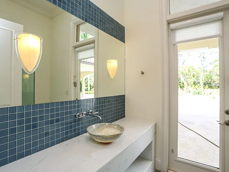 823 Cassena Rd — Photo 46
