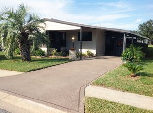 5433 Seville Dr, Zephyrhills, FL 33541