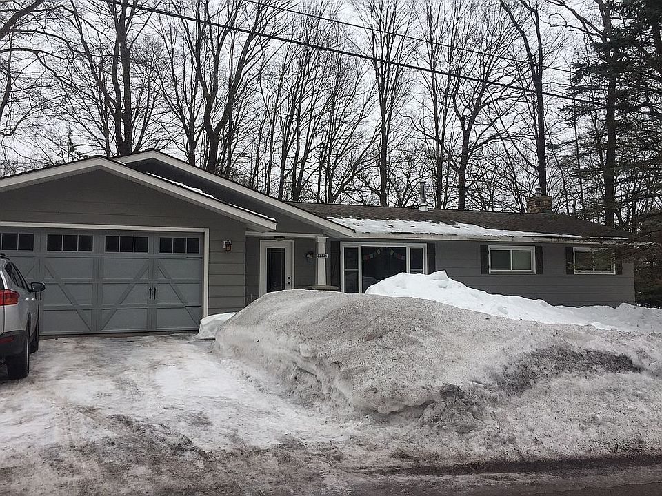 Front of house, Jan 2017