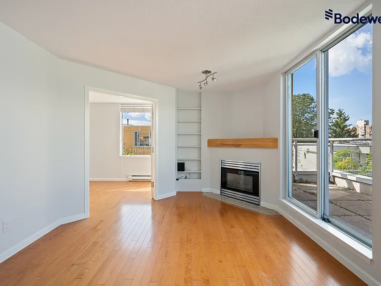 2255 W 4th Ave — Photo 5