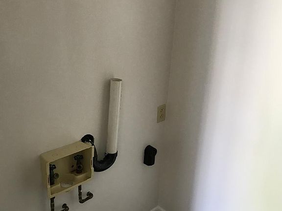 2nd image of 1938 W 21st St #1