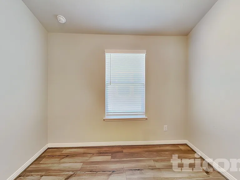 13543 Paxton Blvd — Photo 14