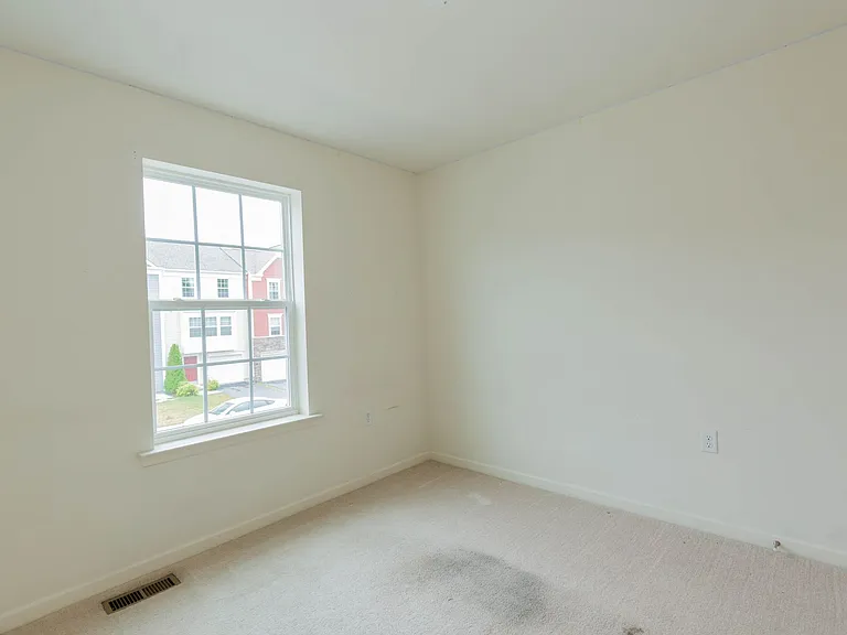 608 Thumper Dr — Photo 11