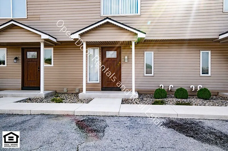 2 bed, 1.5 bath, 1500 sqft, $1,375 — Photo 4