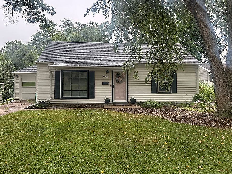 1st image of 2900 S 42nd St