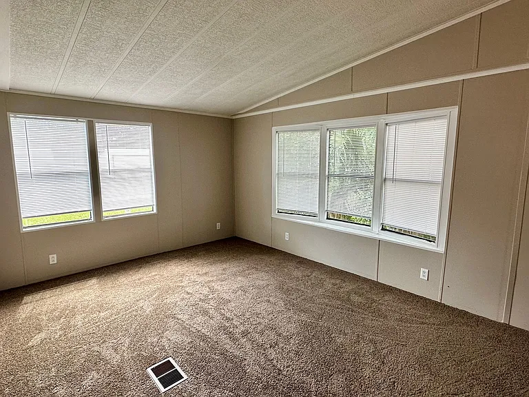 Woodland Estates (FL) — Photo 29
