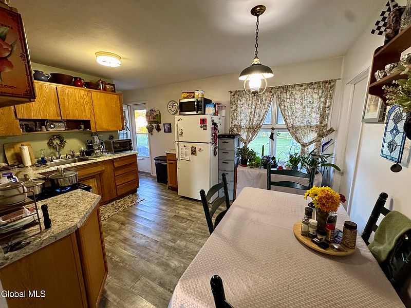 3rd image of 51 Munro Court
