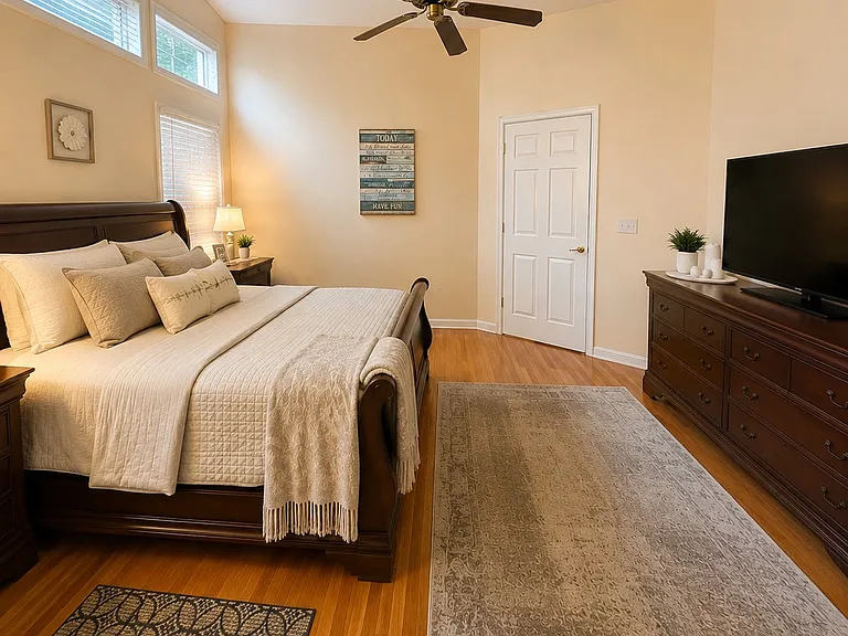12561 E Harvard Cir — Photo 9