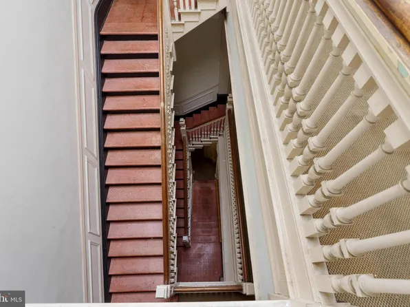 928 N Charles St, Baltimore, MD 21201