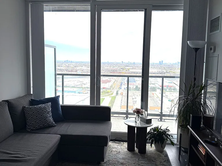 7895 Jane St #2602 — Photo 12