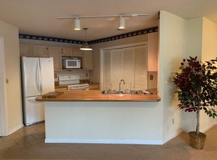 2001 Park De Ville Pl, Columbia, MO 65203