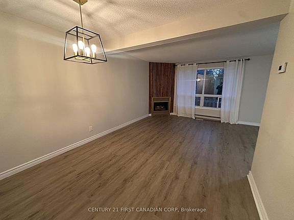 4th image of 135 Belmont Dr #7