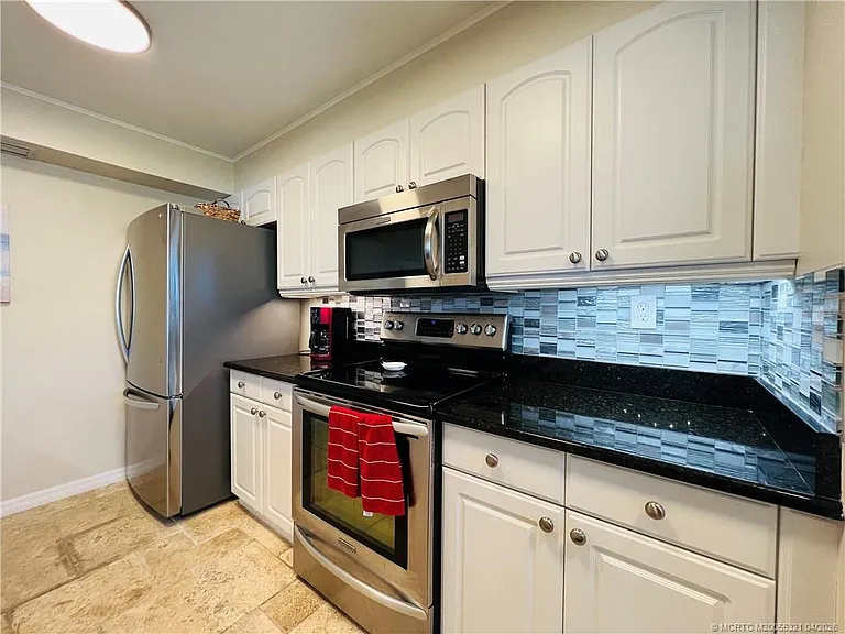 10044 S Ocean Dr #702 — Photo 11