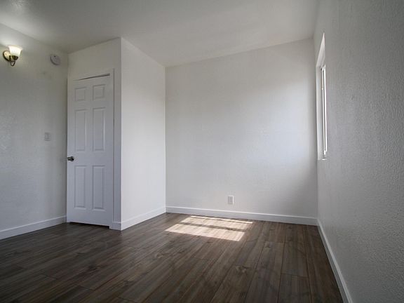5th image of 10705 S Figueroa St #6