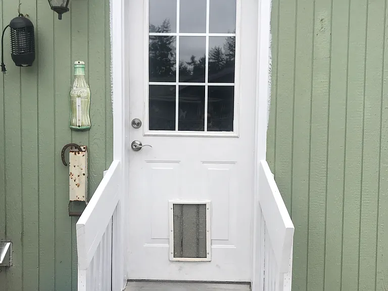 2198 Victoria Ave — Photo 11