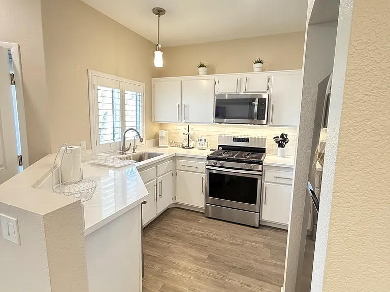 251 S Green Valley Pkwy #2721 — Photo 6