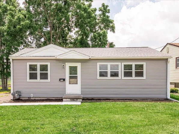 1729 Avenue L, Council Bluffs, IA 51501