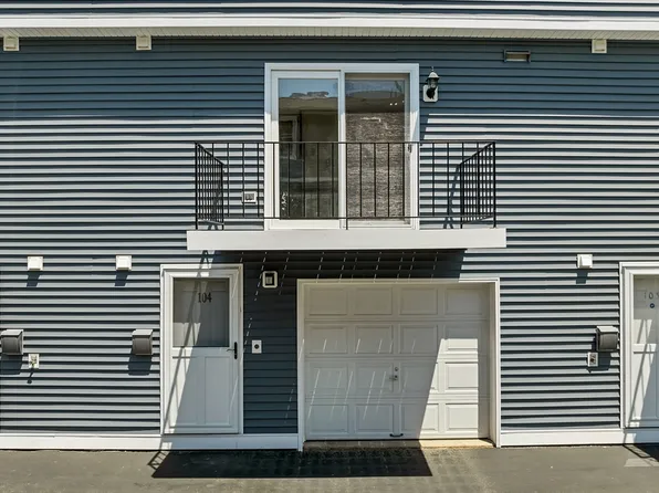 1223 Pawtucket Blvd APT 104, Lowell, MA 01854