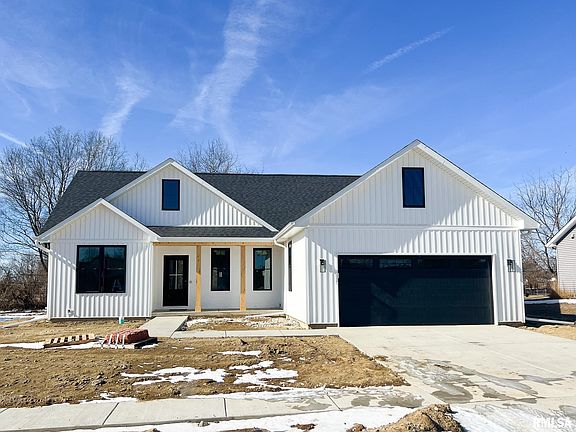 2nd image of 1213 Parkview Dr