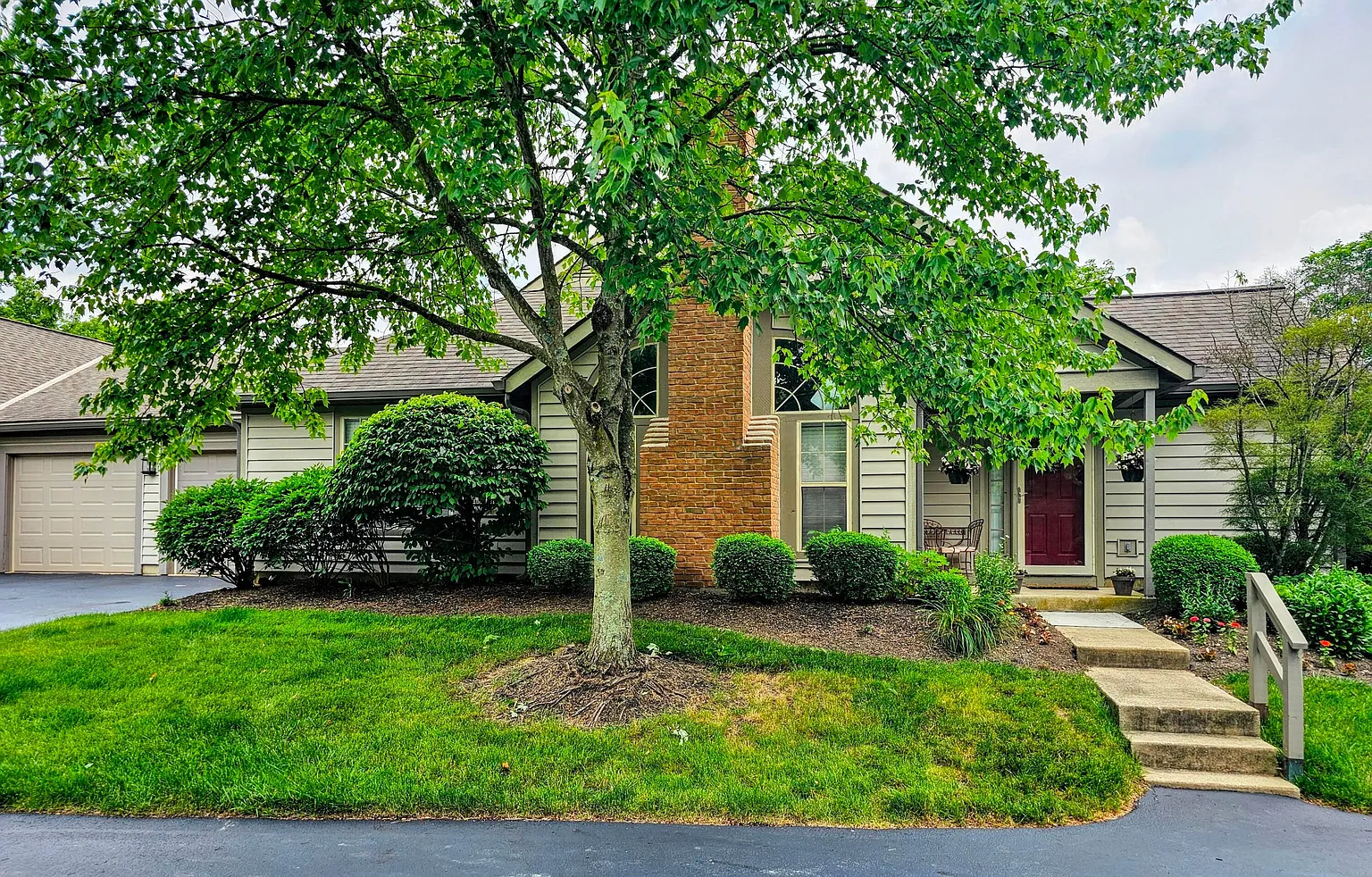 243 Deer Cross Ln photo 1