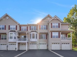 20 Windham Ct, Flemington, NJ 08822