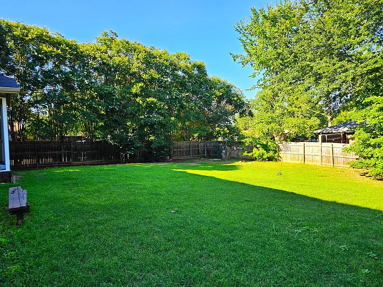 3926 White Oak Ct — Photo 14