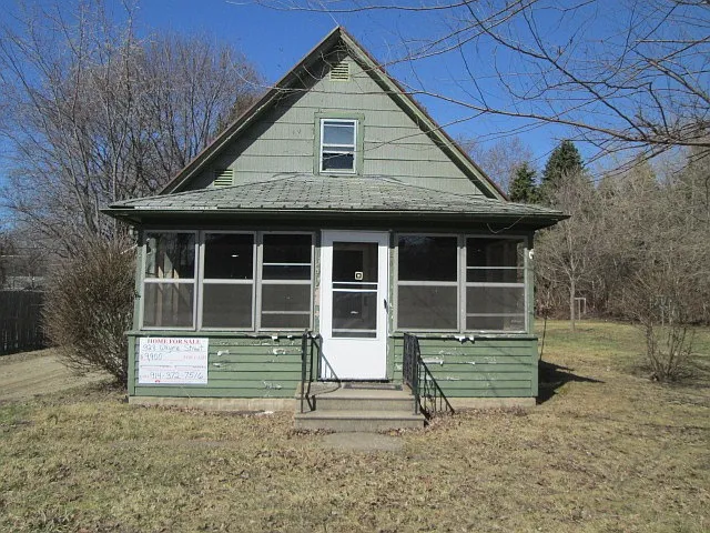 928 Wayne St photo 1