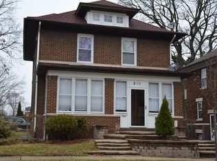 219 Plum St, Aurora, IL 60506