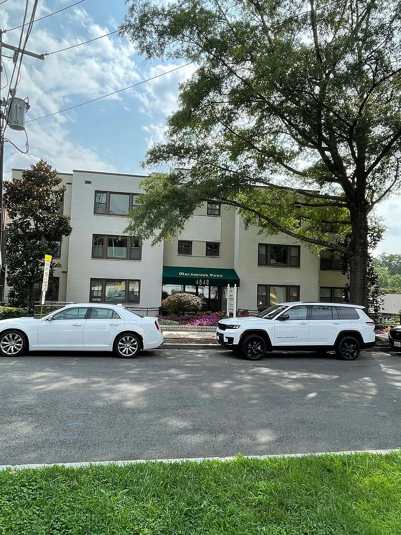 4840 Macarthur Blvd NW APT 608 photo 1