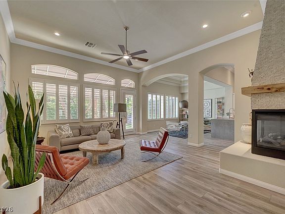 3rd image of 2221 Scarlet Rose Dr