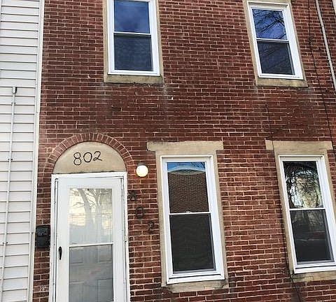 2nd image of 802 W 7th St