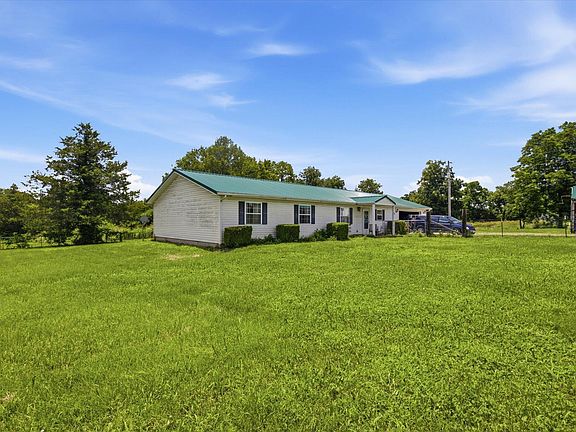 2nd image of 21 Westwind Road
