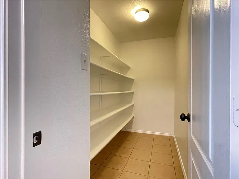 5921 Snow Creek Dr — Photo 12