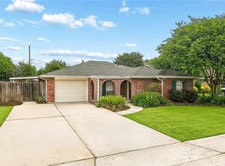 2649 Vulcan St, Harvey, LA 70058