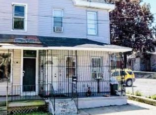 2712 River Ave, Camden, NJ 08105